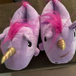 Size 5  unicorn slippers never worn slightly dirty